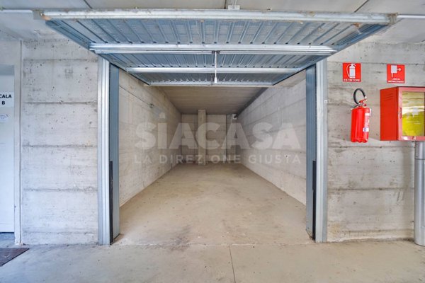 box auto in vendita a Sulbiate in zona Sulbiate Inferiore