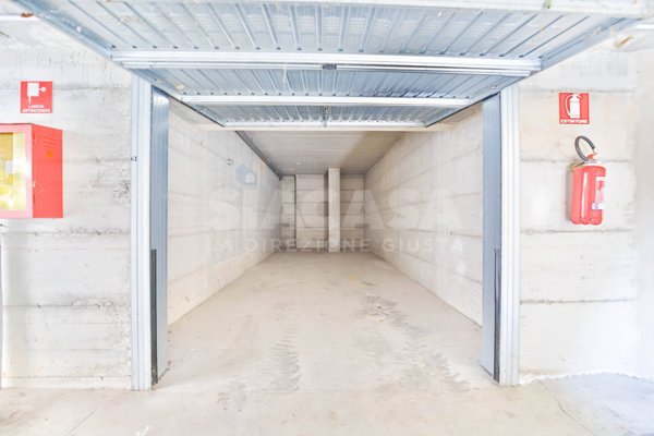 box auto in vendita a Sulbiate in zona Sulbiate Inferiore