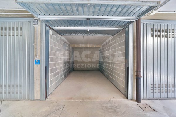 box auto in vendita a Sulbiate in zona Sulbiate Inferiore