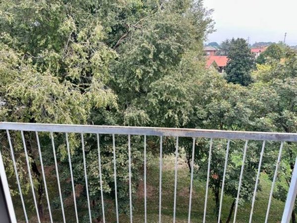 appartamento in vendita a Sulbiate in zona Sulbiate Superiore