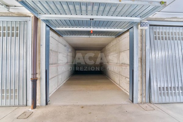 box auto in vendita a Sulbiate in zona Sulbiate Inferiore