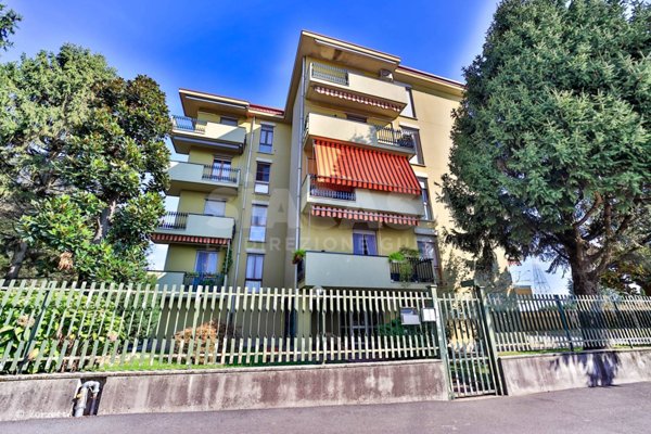 appartamento in vendita a Sulbiate in zona Sulbiate Superiore