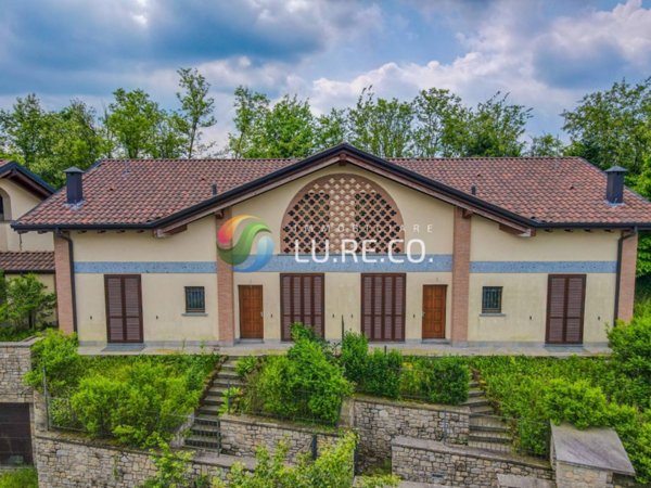 casa indipendente in vendita a Triuggio in zona Canonica Lambro