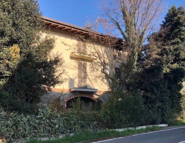 casa indipendente in vendita a Triuggio in zona Tregasio