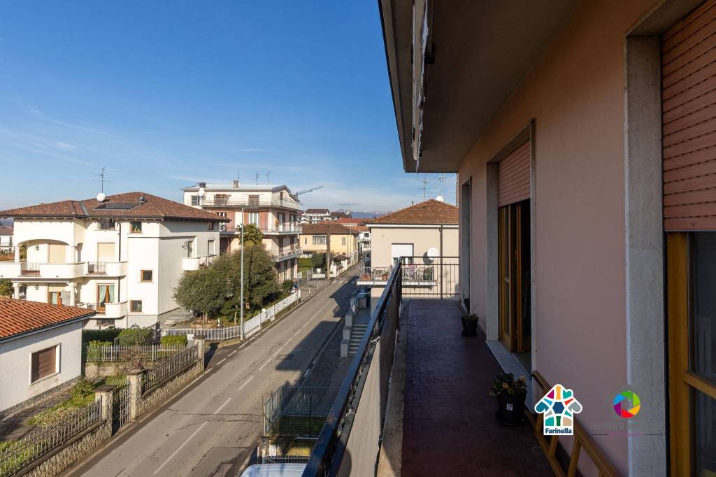 appartamento in vendita a Triuggio in zona Tregasio