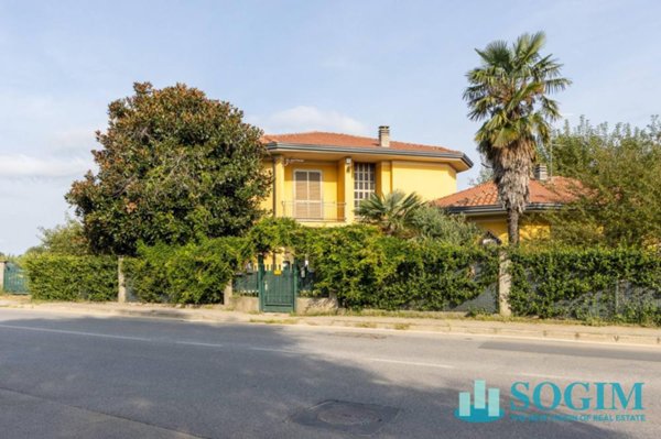 casa indipendente in vendita a Triuggio in zona Tregasio