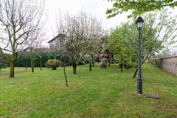 casa indipendente in vendita a Triuggio