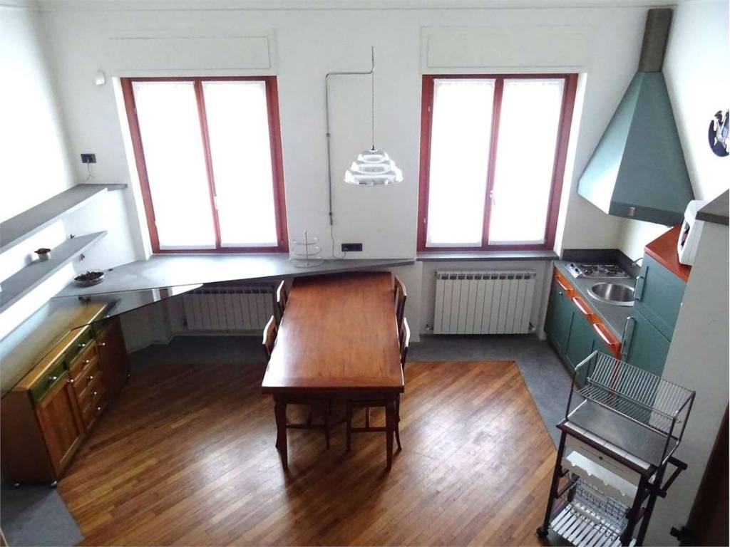 appartamento in vendita a Triuggio in zona Canonica Lambro