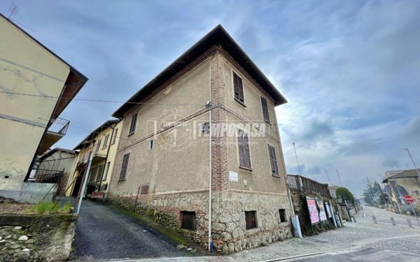 casa indipendente in vendita a Triuggio