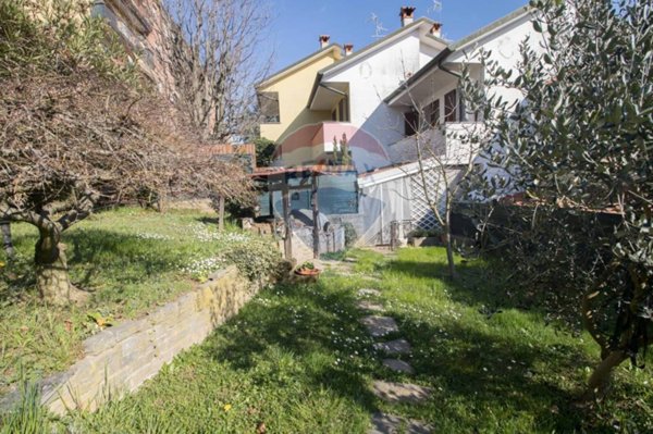 casa indipendente in vendita a Triuggio