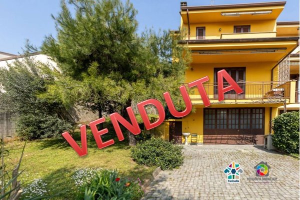 casa indipendente in vendita a Triuggio