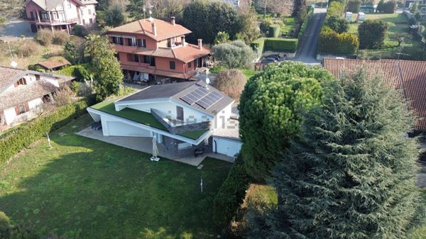 casa indipendente in vendita a Triuggio in zona Montemerlo