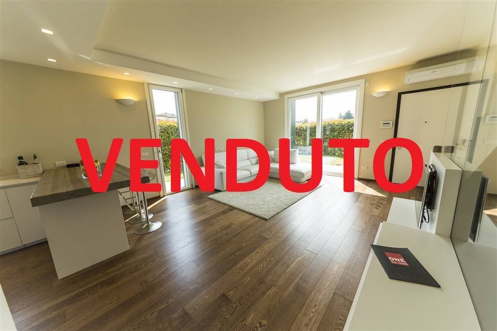 appartamento in vendita a Triuggio in zona Tregasio