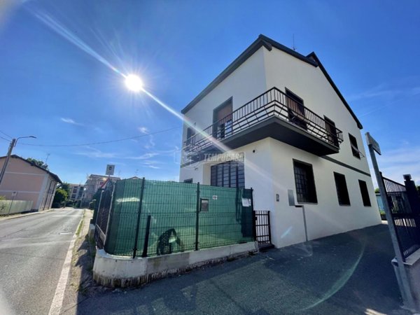 appartamento in vendita a Triuggio in zona Tregasio