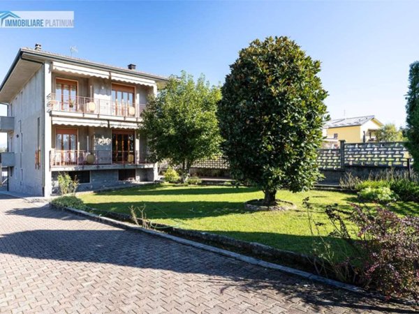 casa indipendente in vendita a Triuggio in zona Tregasio