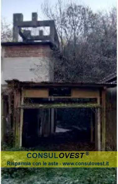 locale commerciale in vendita a Triuggio