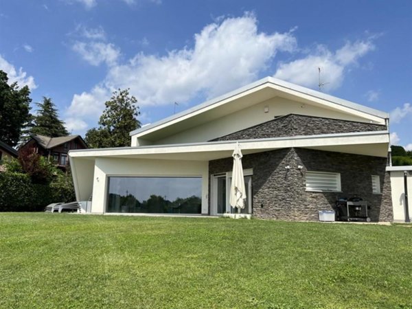 casa indipendente in vendita a Triuggio in zona Montemerlo