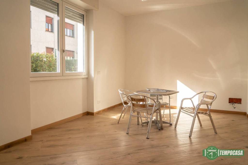 appartamento in vendita a Triuggio in zona Canonica Lambro