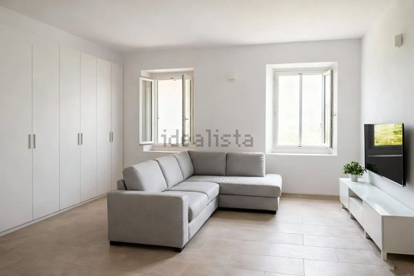 appartamento in vendita a Triuggio in zona Canonica Lambro