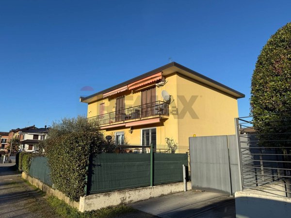 appartamento in vendita a Triuggio in zona Tregasio