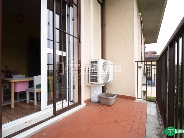 appartamento in vendita a Triuggio in zona Canonica Lambro