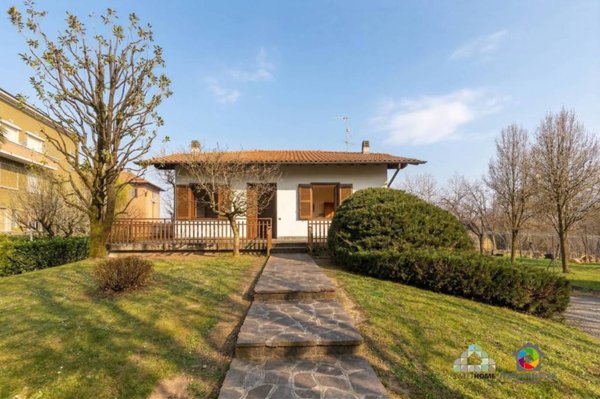 casa indipendente in vendita a Triuggio