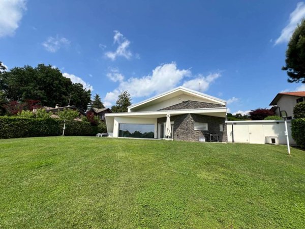 casa indipendente in vendita a Triuggio in zona Montemerlo