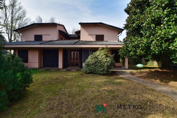 casa indipendente in vendita a Triuggio