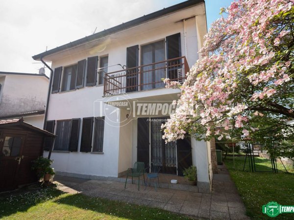 casa indipendente in vendita a Triuggio