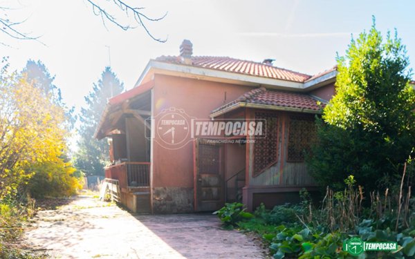 casa indipendente in vendita a Triuggio in zona Canonica Lambro