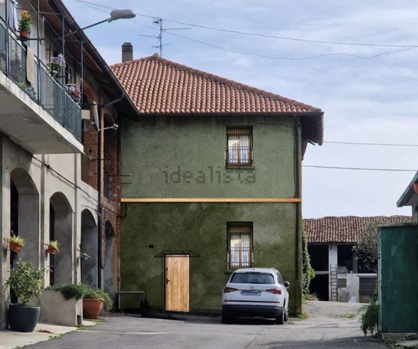 appartamento in vendita a Triuggio in zona Tregasio