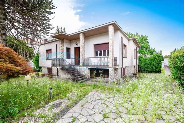 casa indipendente in vendita a Triuggio
