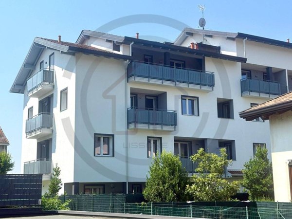 appartamento in vendita a Triuggio in zona Tregasio