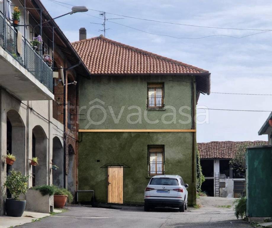 appartamento in vendita a Triuggio in zona Tregasio
