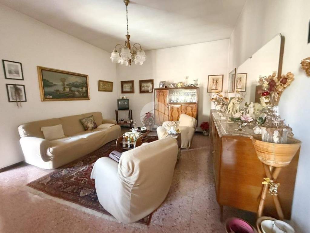casa indipendente in vendita a Triuggio in zona Canonica Lambro