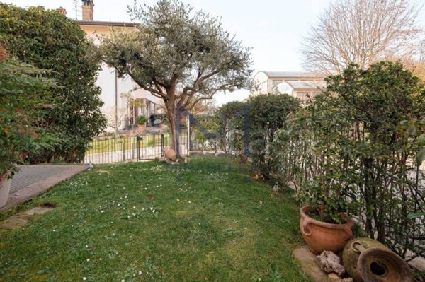 casa indipendente in vendita a Triuggio