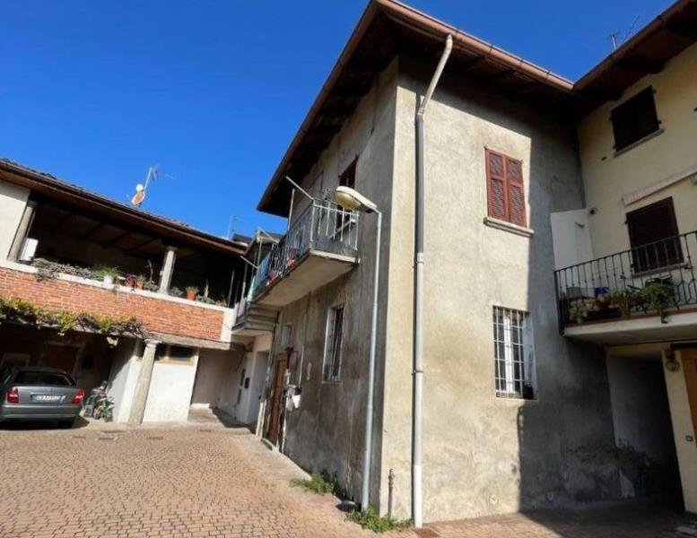 appartamento in vendita ad Usmate Velate