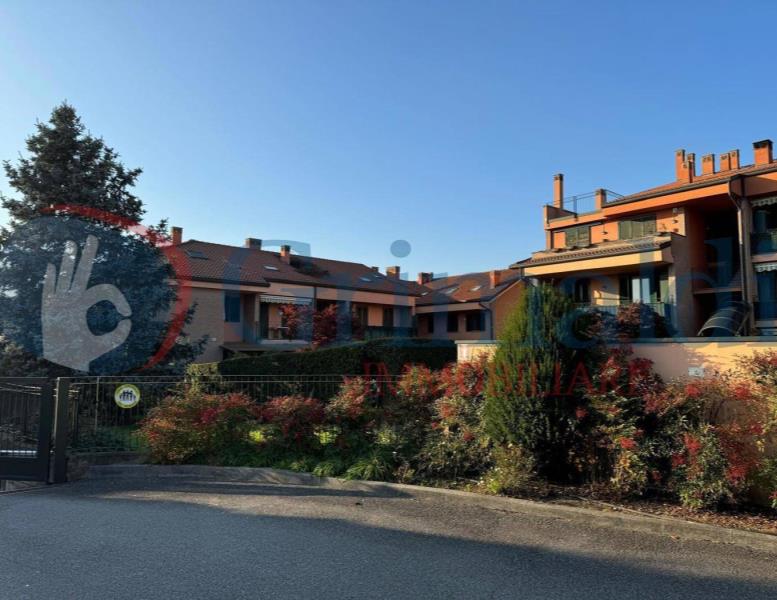 appartamento in vendita ad Usmate Velate