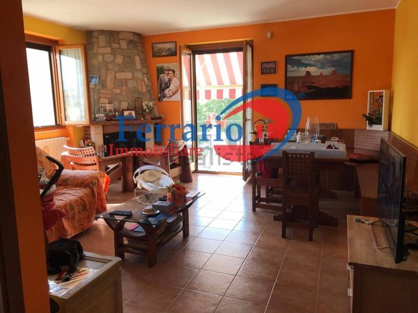 appartamento in vendita ad Usmate Velate