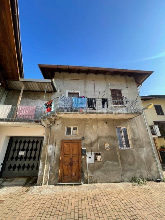 appartamento in vendita ad Usmate Velate