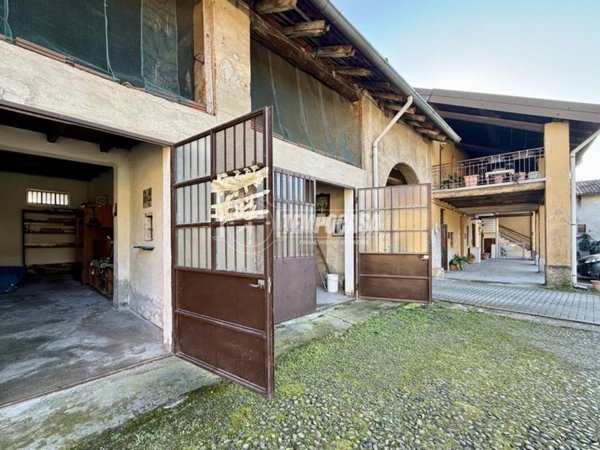 casa indipendente in vendita ad Usmate Velate