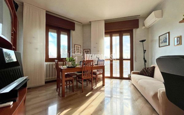 appartamento in vendita ad Usmate Velate