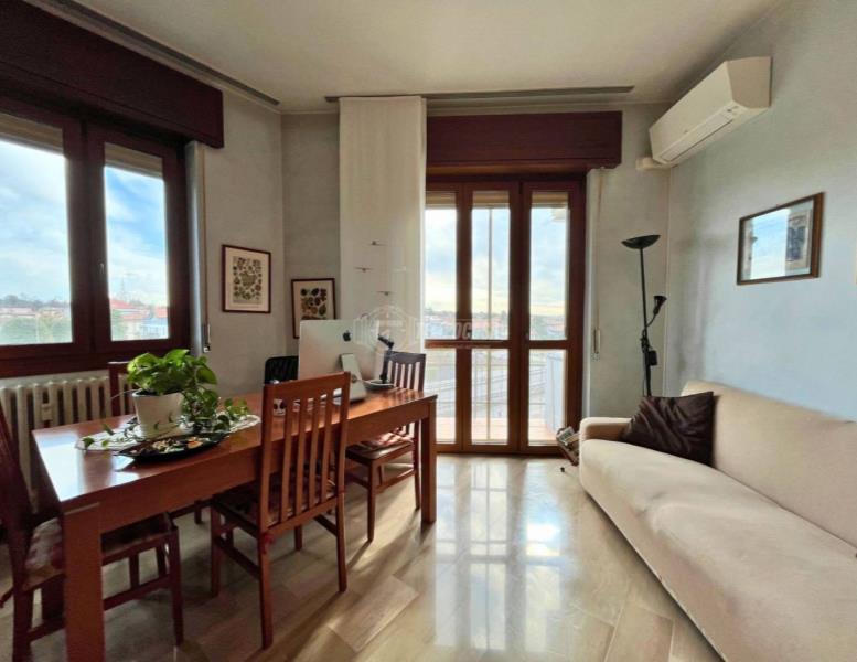 appartamento in vendita ad Usmate Velate