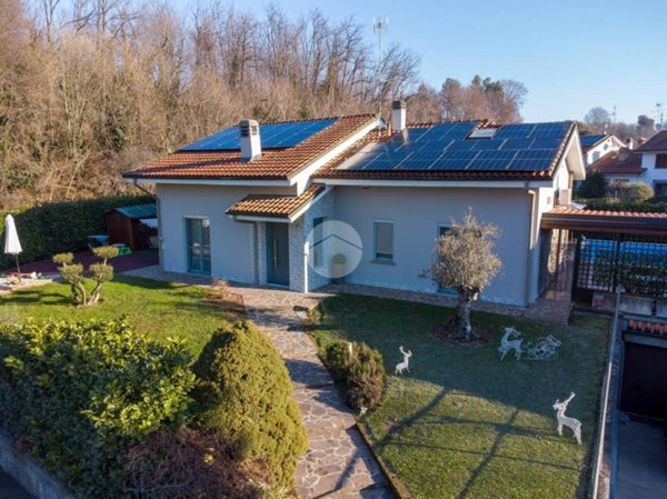 casa indipendente in vendita ad Usmate Velate