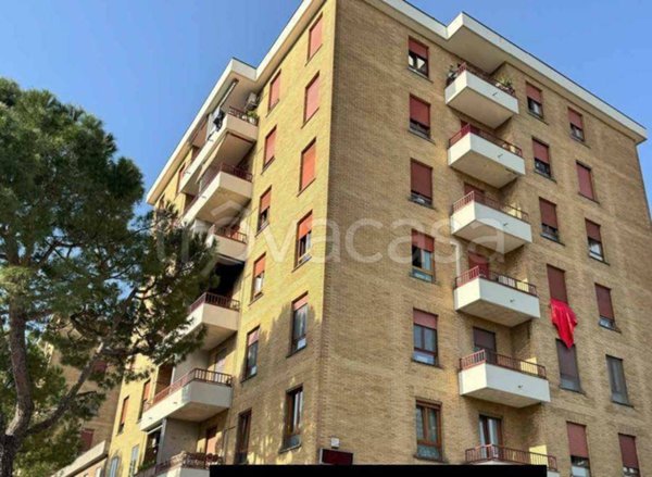 appartamento in vendita ad Usmate Velate