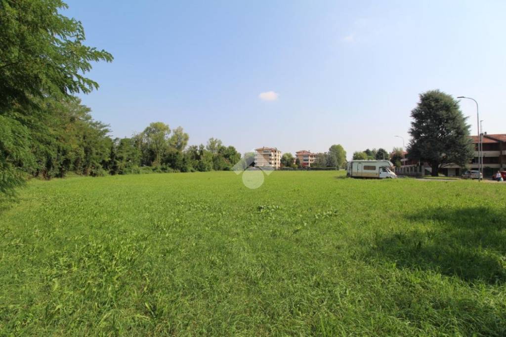 terreno agricolo in vendita ad Usmate Velate