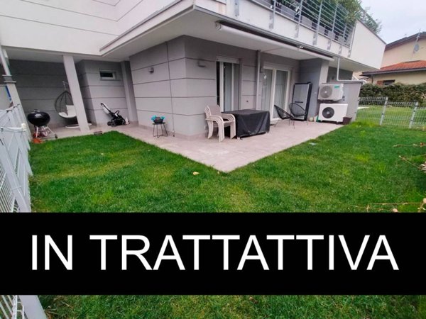 appartamento in vendita ad Usmate Velate
