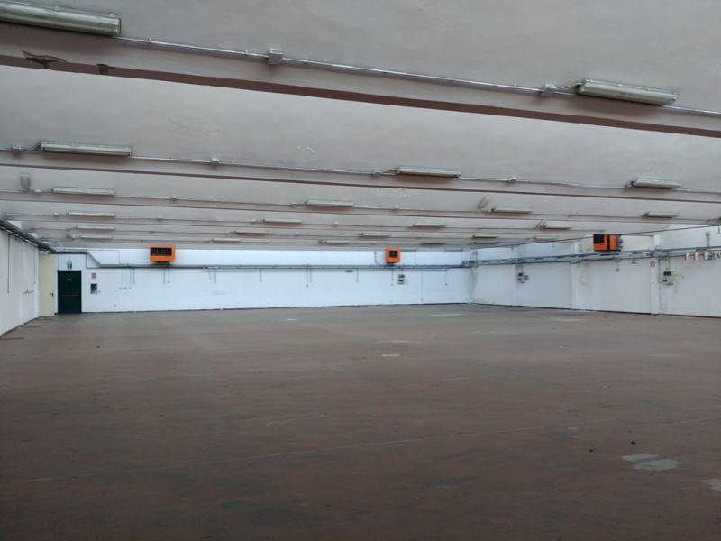 locale di sgombero in vendita ad Usmate Velate