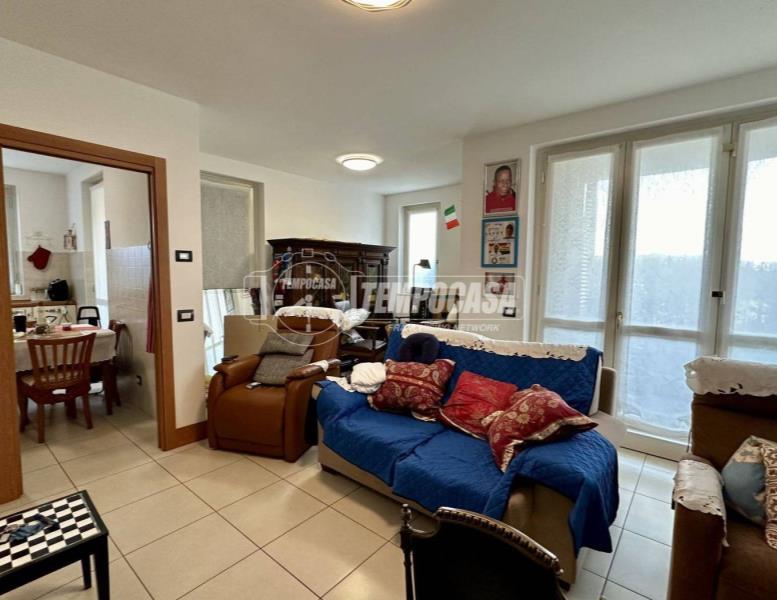 appartamento in vendita ad Usmate Velate