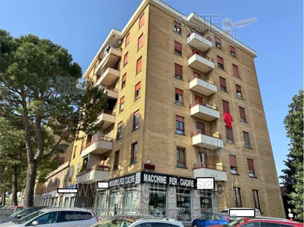 appartamento in vendita ad Usmate Velate